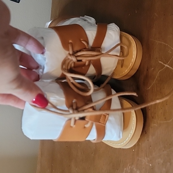 Oasis Society gladiator sandals- size 9.  Brand new - Picture 4 of 4